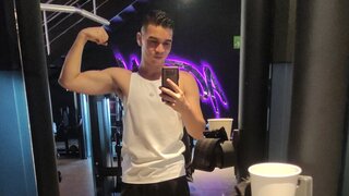 Catch AlexRedfield’s Private Cam Show