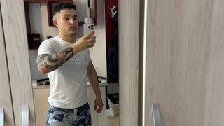 Catch AndyAnsell’s Private Cam Show