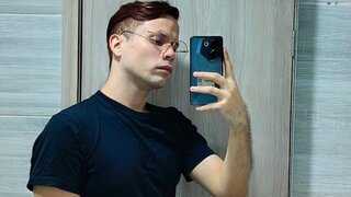 Catch ChrisBarker’s Private Cam Show