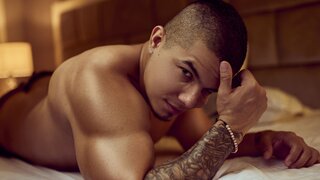 Catch ChrisFord’s Private Cam Show