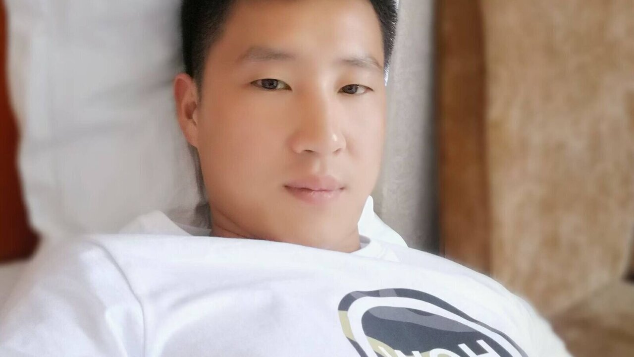 Catch ChrisRitter’s Private Cam Show