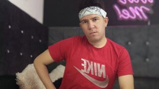 Catch CooperAddames’s Private Cam Show