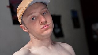 Catch EricLake’s Private Cam Show