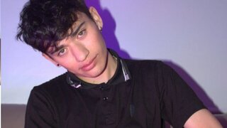 Catch HarryClark’s Private Cam Show
