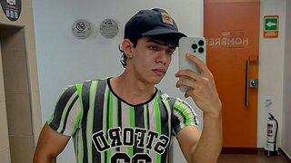 Catch HenrySenni’s Private Cam Show