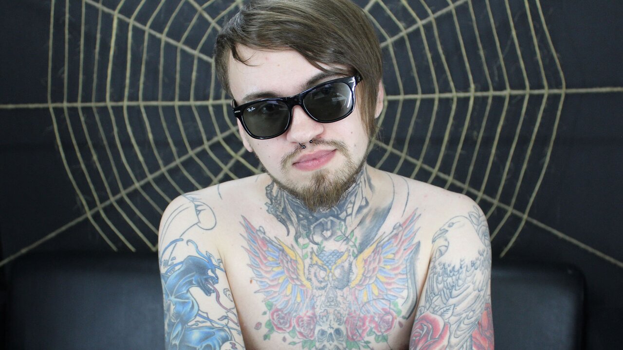 Catch HerbertInk’s Private Cam Show