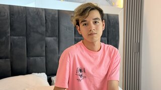 Catch IronDante’s Private Cam Show