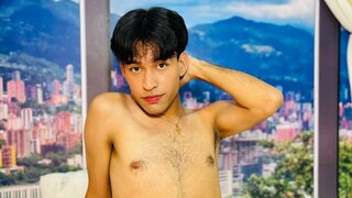 Catch JacksonHaenz’s Private Cam Show