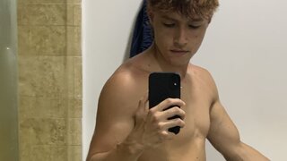 Catch LiamAndrewz’s Private Cam Show