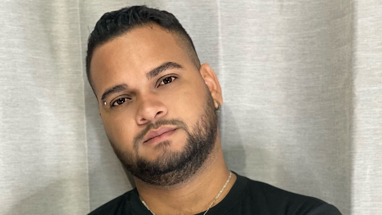 Catch LiamJoseph’s Private Cam Show