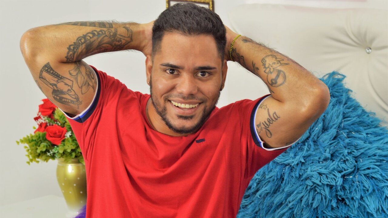 Catch MarcosMontenegro’s Private Cam Show