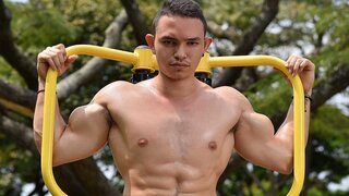 Catch MarcusCeretti’s Private Cam Show