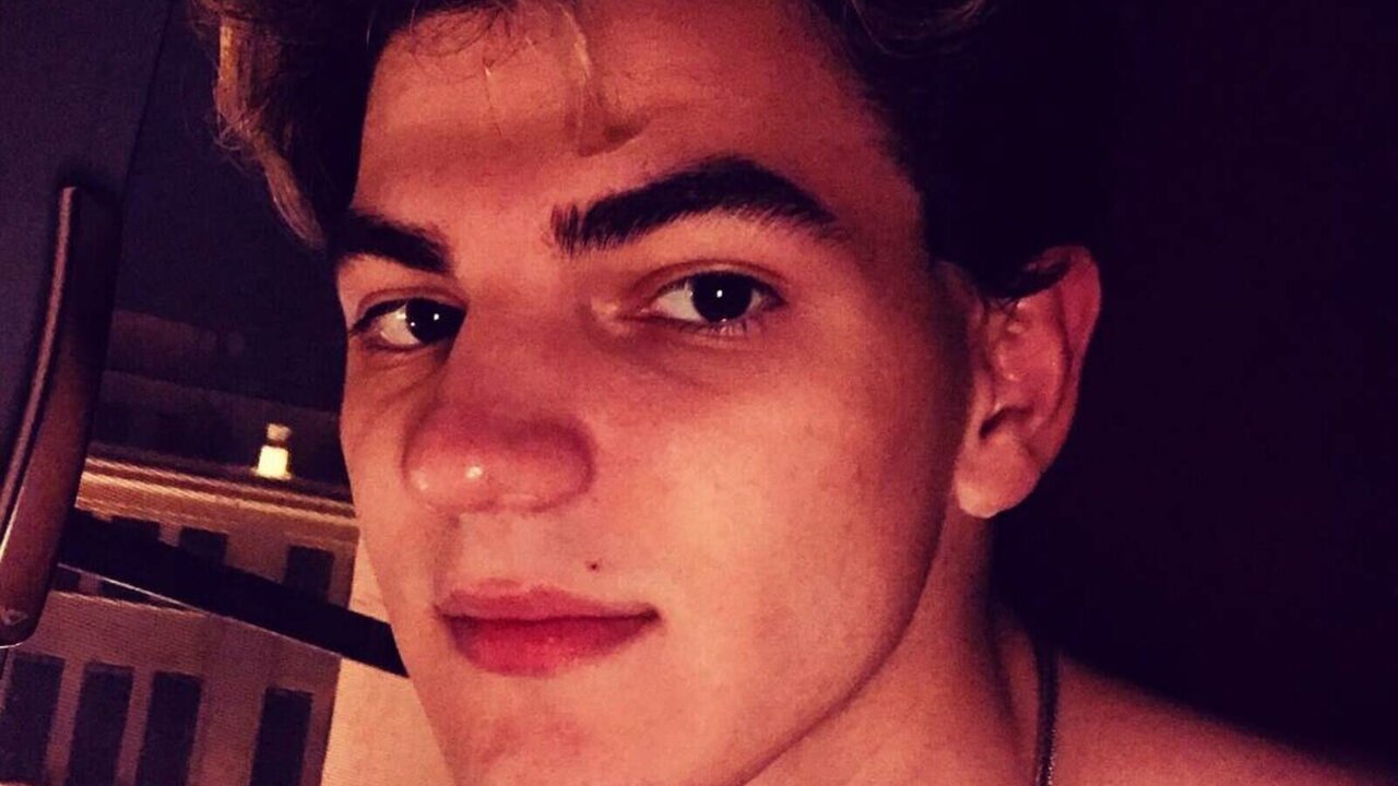 Catch MarkProar’s Private Cam Show