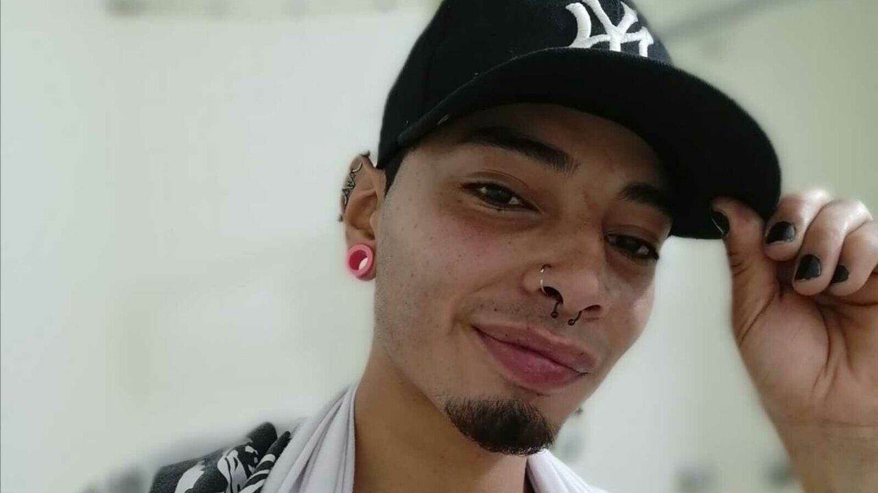 Catch NekoJones’s Private Cam Show