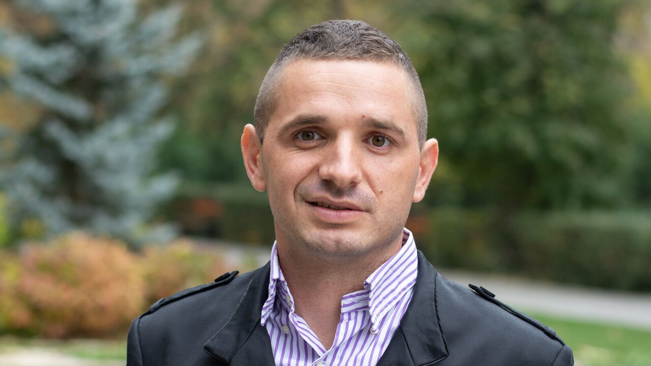 Catch RichardMikes’s Private Cam Show