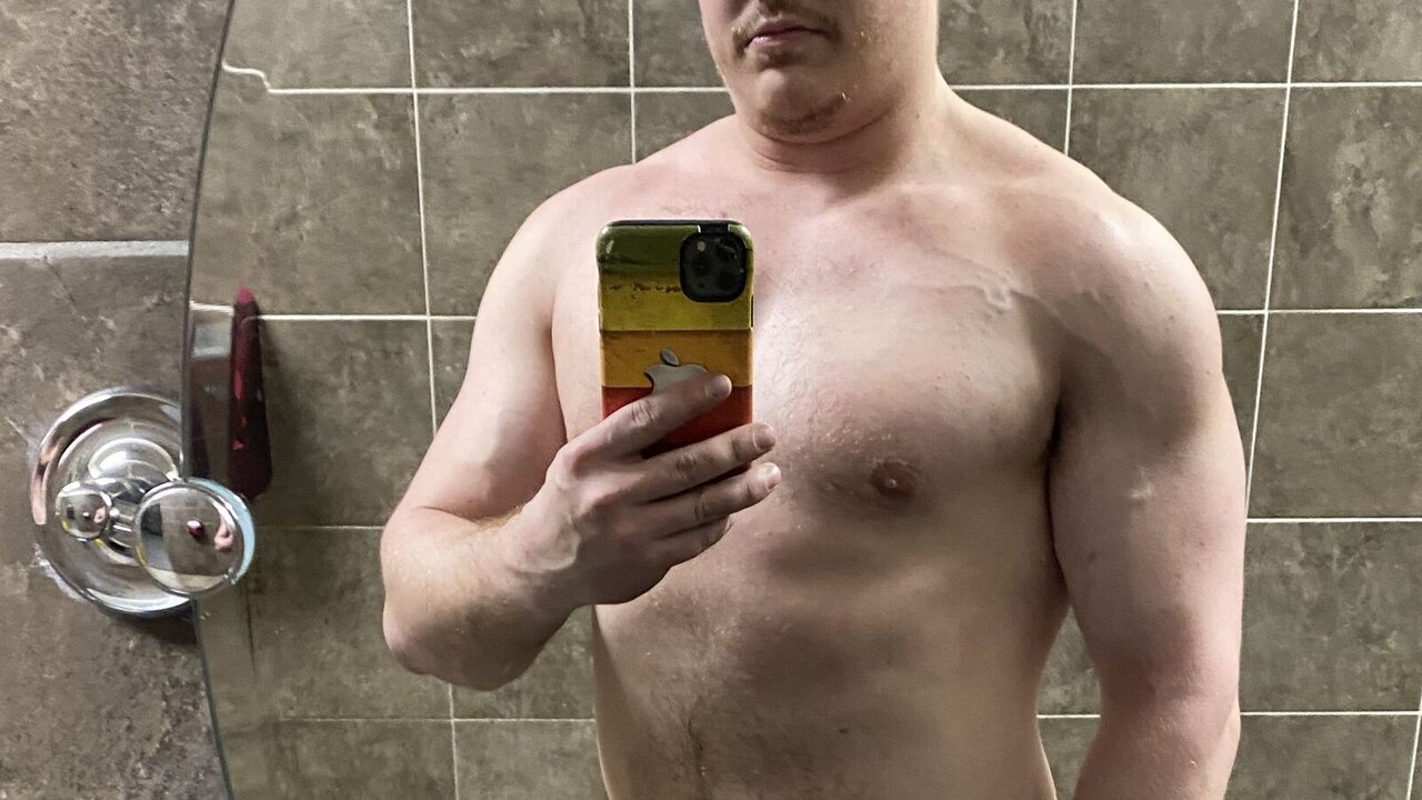 Catch RickThunderbird’s Private Cam Show