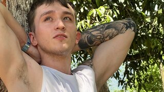 Catch SebastiannRuizz’s Private Cam Show
