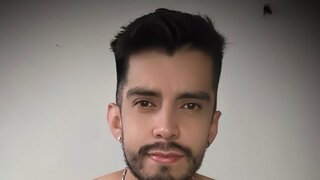 Catch SimonCollins’s Private Cam Show