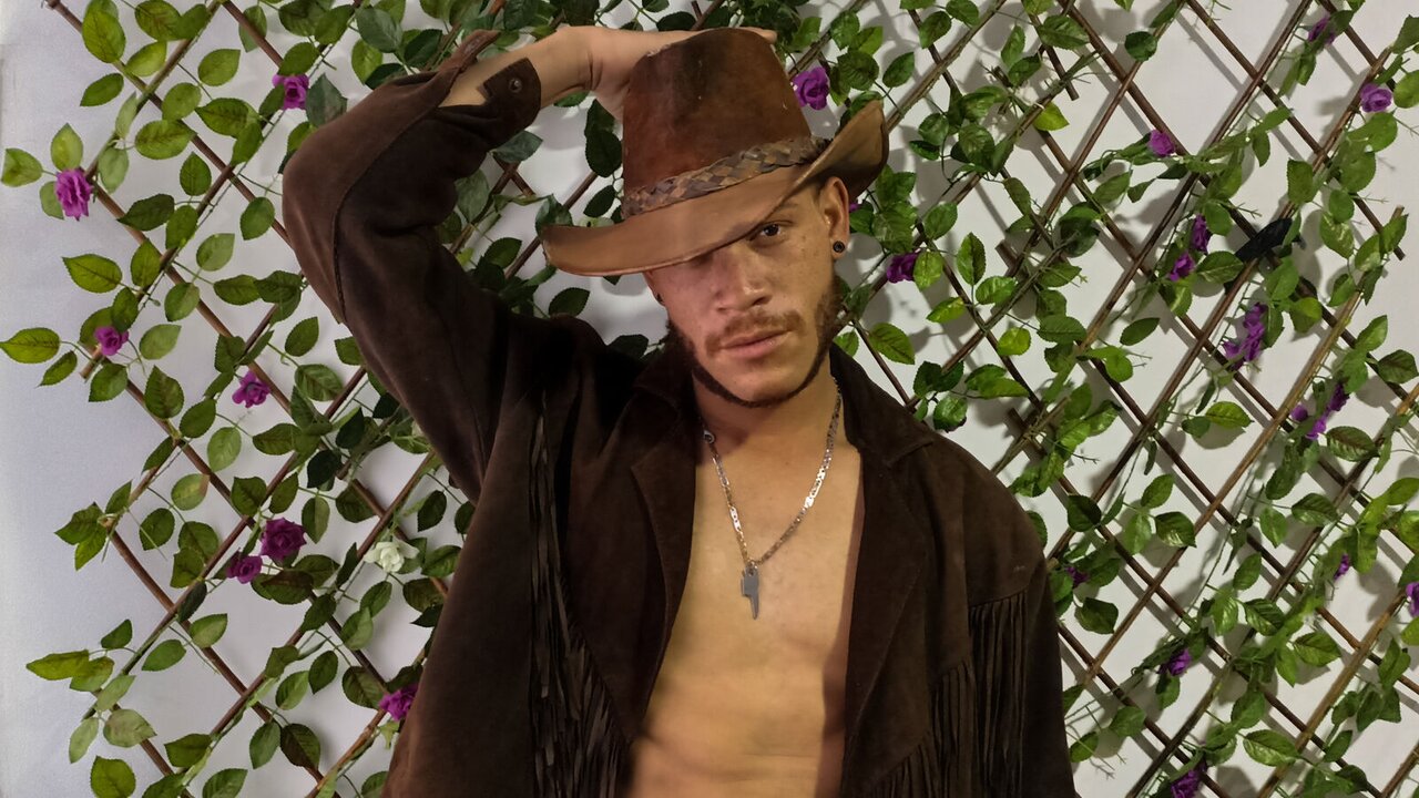 Catch SteveGrabel’s Private Cam Show