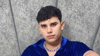 Catch ThannerScot’s Private Cam Show