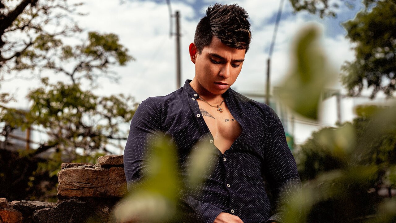 Catch TonyMayers’s Private Cam Show