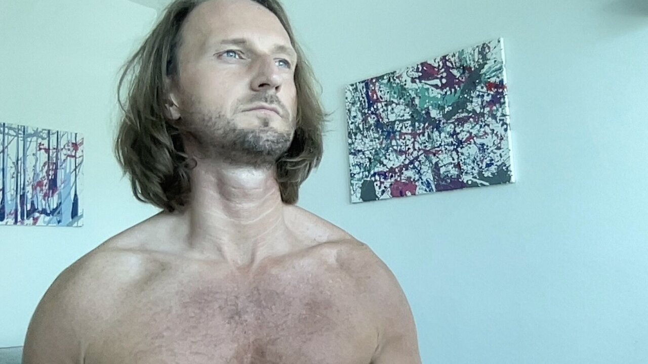 Catch mensfantasy’s Private Cam Show