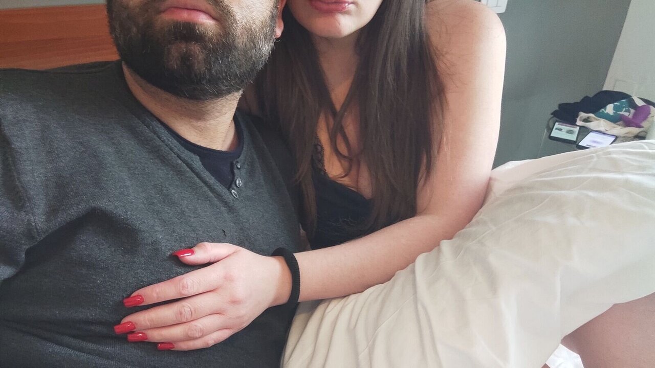 Catch Deasfumyss’s Private Cam Show