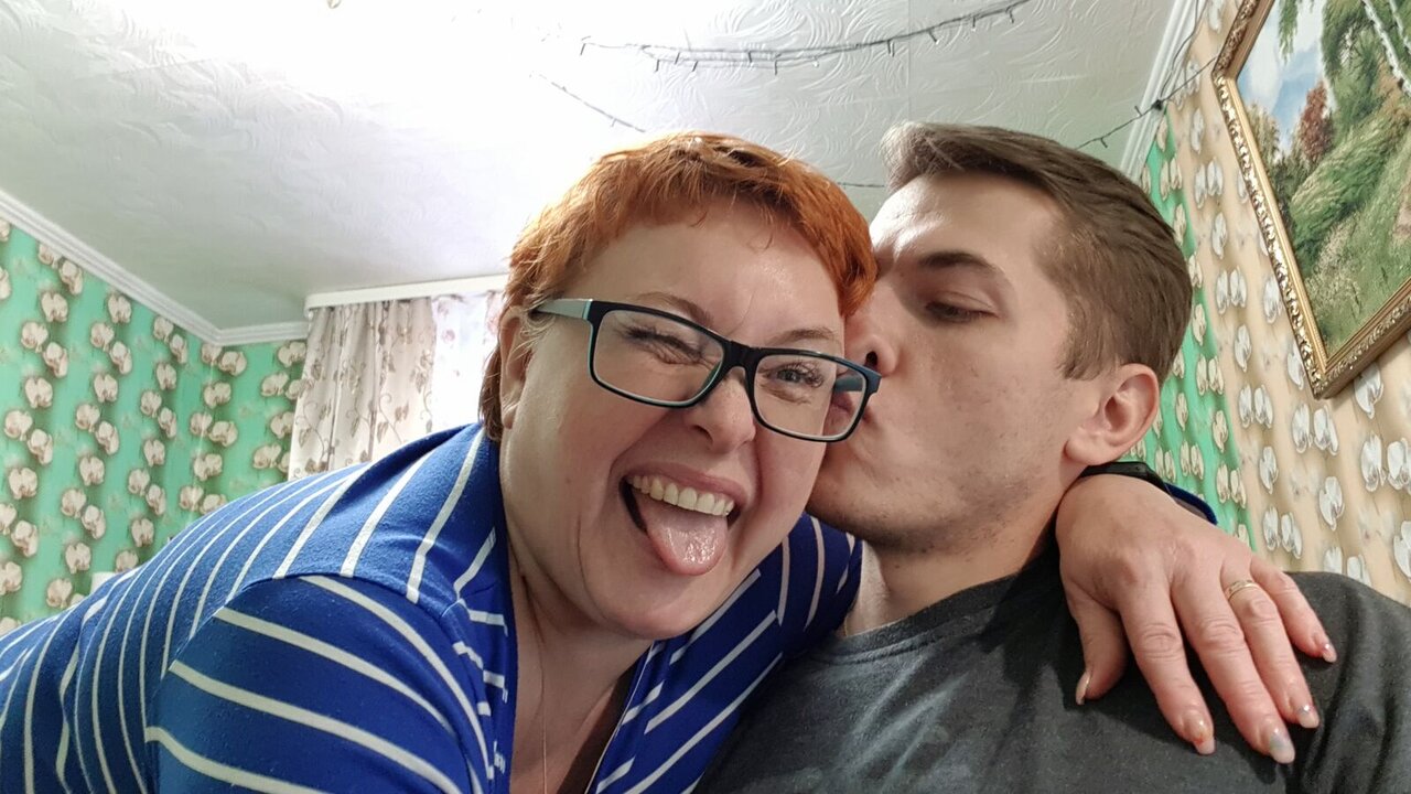 Catch JoannaAndGreg’s Private Cam Show