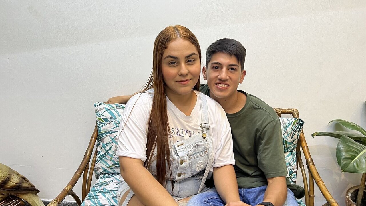 Catch LunaAndFrank’s Private Cam Show