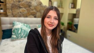 Catch MartaRobinson’s Private Cam Show