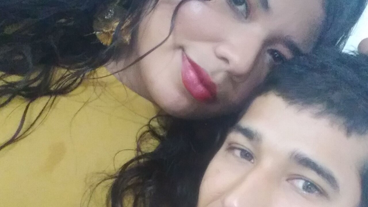 Catch VanesaAndLuis’s Private Cam Show