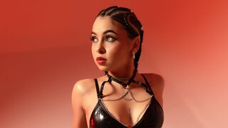 Catch AllissonEstrada’s Private Cam Show