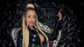 Catch LexaSawyer’s Private Cam Show