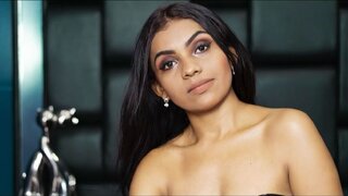 Catch MirianLavegne’s Private Cam Show