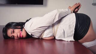 Catch PaulaCooper’s Private Cam Show