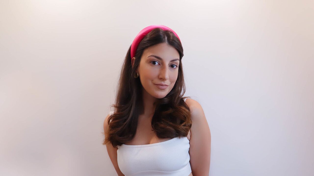 Catch AashleyRoseNew’s Private Cam Show