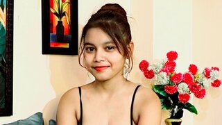 Catch AdrianaReyez’s Private Cam Show