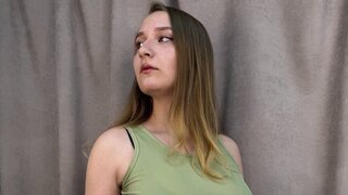 Catch AfraDryer’s Private Cam Show