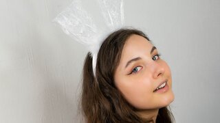 Catch AliceDrews’s Private Cam Show