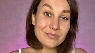 Catch AliceLili’s Private Cam Show