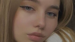 Catch AlliAsters’s Private Cam Show
