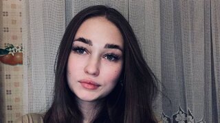 Catch AmandaDiar’s Private Cam Show
