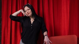 Catch AngieFirth’s Private Cam Show