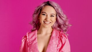 Catch AnnaDelon’s Private Cam Show