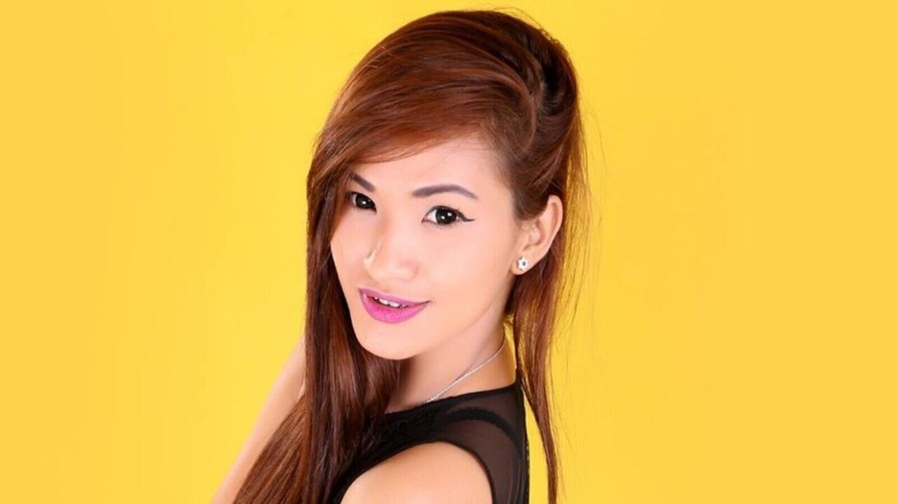 Catch AnneGela’s Private Cam Show