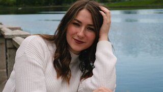 Catch AnnyPirs’s Private Cam Show