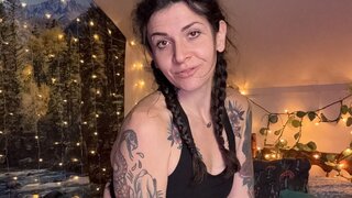 Catch AspenPiper’s Private Cam Show