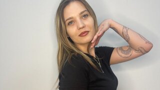 Catch BonnieDrover’s Private Cam Show