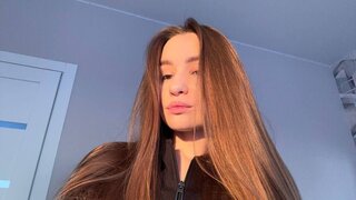 Catch BridgetHewson’s Private Cam Show
