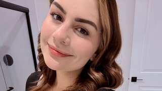 Catch CamTastikChristy’s Private Cam Show